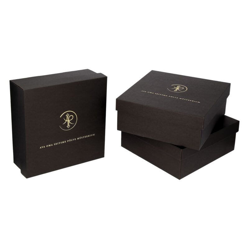 Corrugated cardboard boxes with a separate lid, black color
