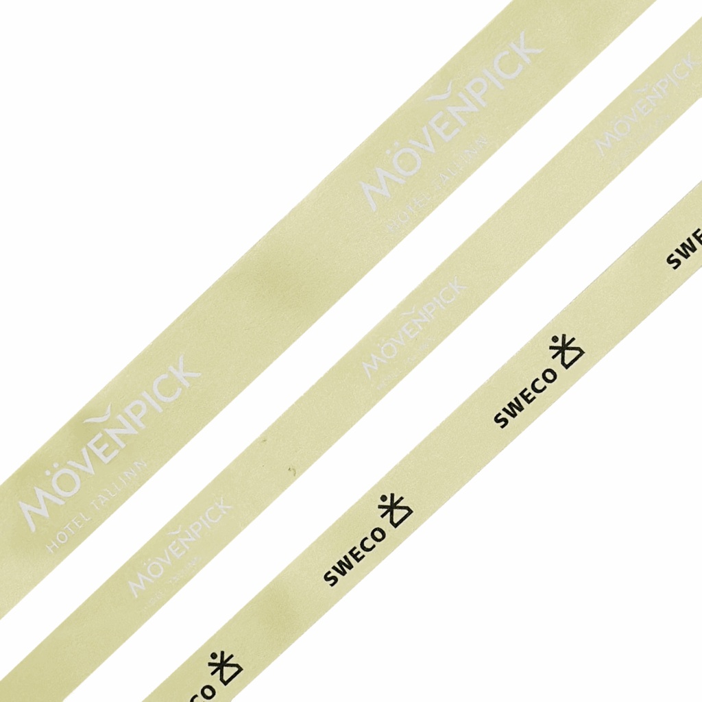 kuldset värvi satiinpaelad