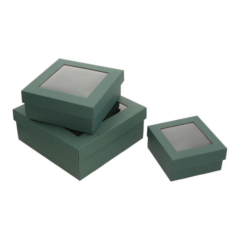 Зеленого цвета коробка с пластик окном, гофрированный картон