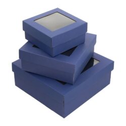 Синего цвета коробки с пластик окном, гофрированный картон