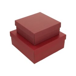Boxes with bordeaux lids, corrugated cardboard